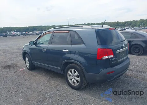 2011 Kia Sorento Lx z USA, uszkodzony, nr VIN 5XYKT3A17BG126779